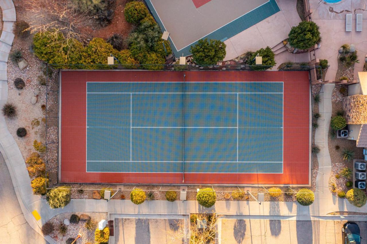 D5-Coral Springs Poolside-Ground Floor 3-Bedroom Hillside View Hurricane Værelse billede