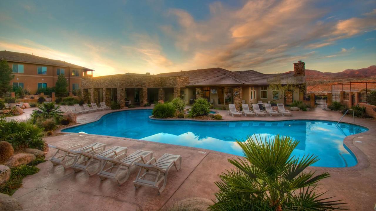D5-Coral Springs Poolside-Ground Floor 3-Bedroom Hillside View Hurricane Eksteriør billede